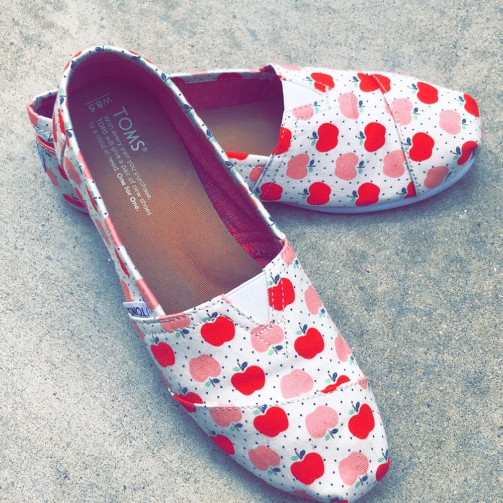 Toms